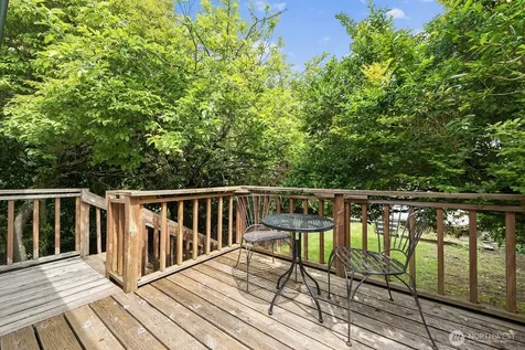 8844 18th Avenue SW Seattle WA 98106
