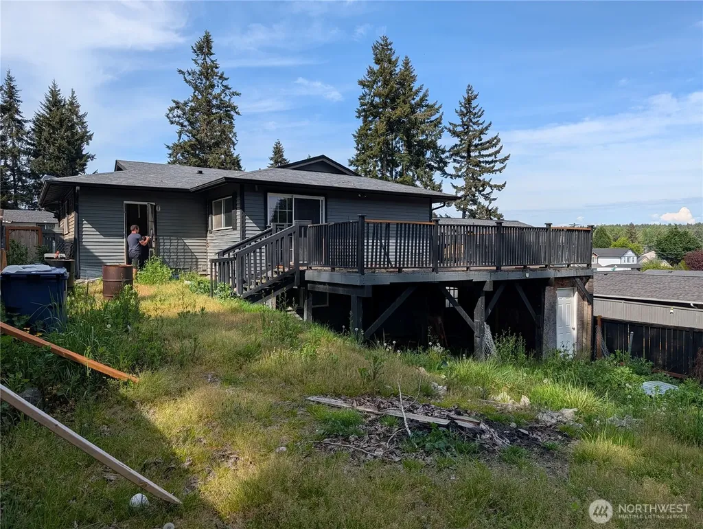 1216 E 60th Tacoma WA 98404