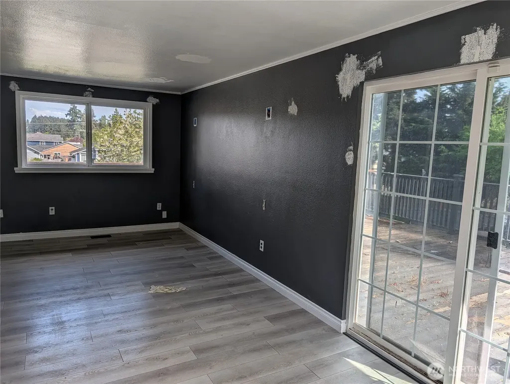 1216 E 60th Tacoma WA 98404