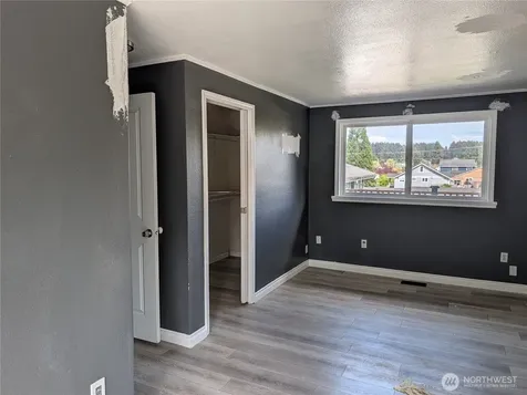 1216 E 60th Tacoma WA 98404