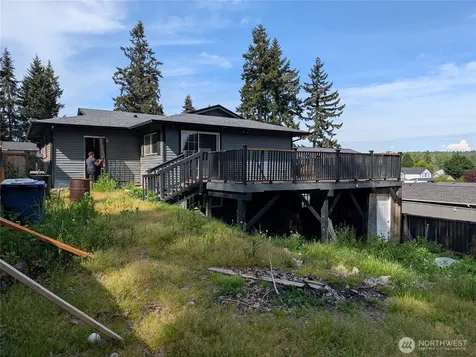 1216 E 60th Tacoma WA 98404