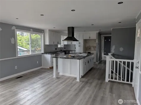 1216 E 60th Tacoma WA 98404