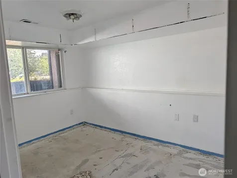 1216 E 60th Tacoma WA 98404