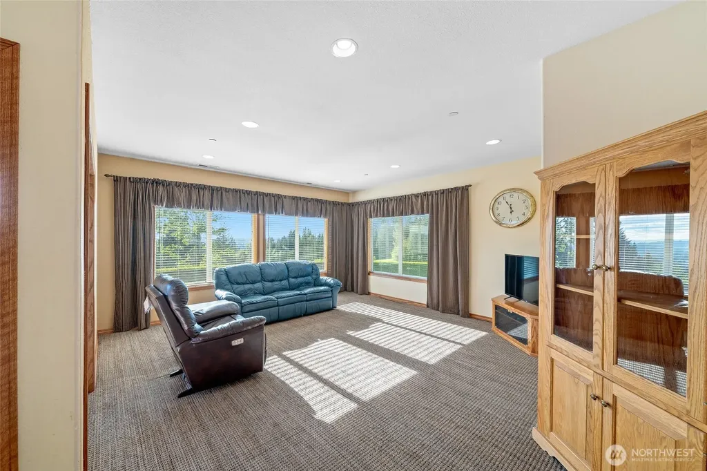 142 Nugget Drive Centralia WA 98531