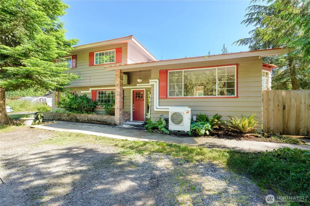 4003 S Tiller Road Port Angeles WA 98362