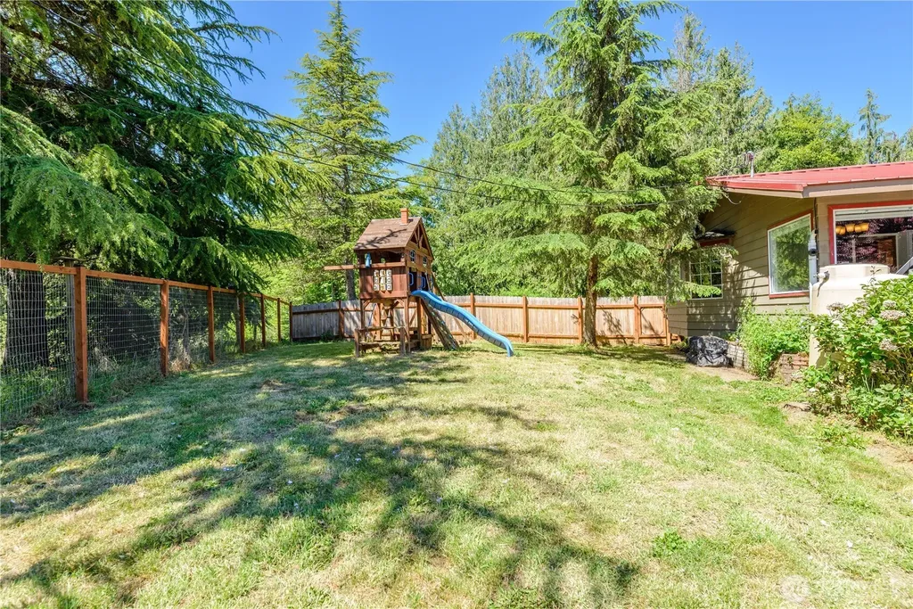 4003 S Tiller Road Port Angeles WA 98362