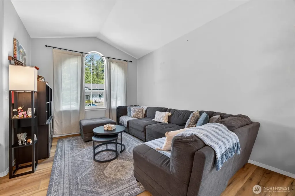 20511 SE 261st Place Covington WA 98042