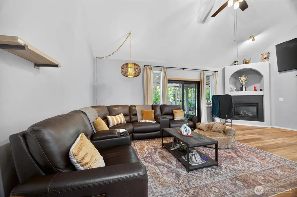 20511 SE 261st Place Covington WA 98042