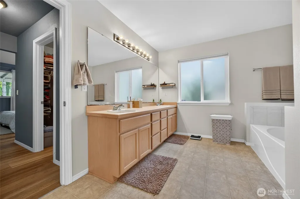 20511 SE 261st Place Covington WA 98042