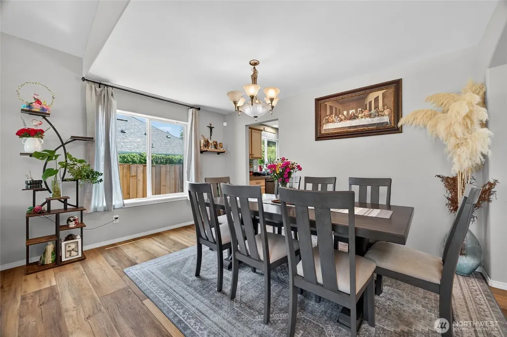 20511 SE 261st Place Covington WA 98042