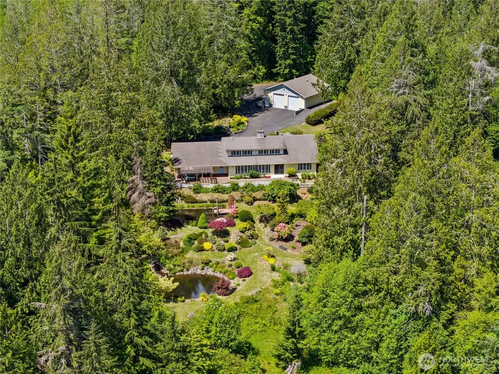 28021 N Us Highway 101 Hoodsport WA 98548