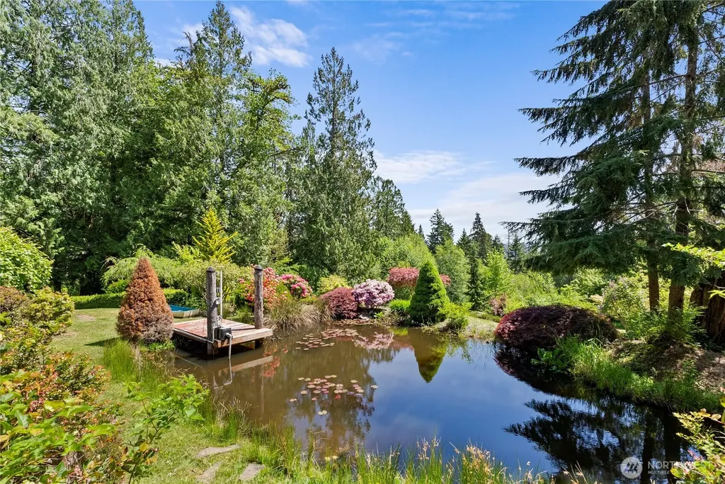 28021 N Us Highway 101 Hoodsport WA 98548