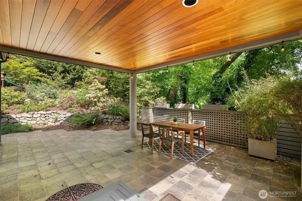 4622 57th Avenue SW Seattle WA 98116