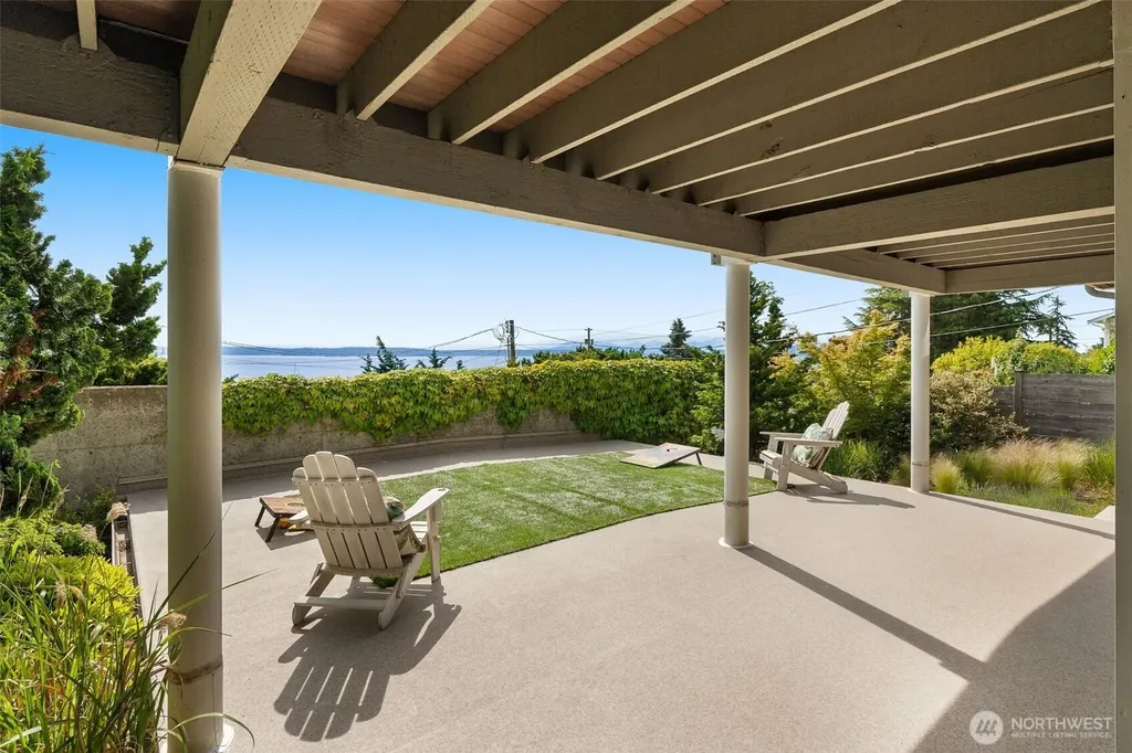 4622 57th Avenue SW Seattle WA 98116