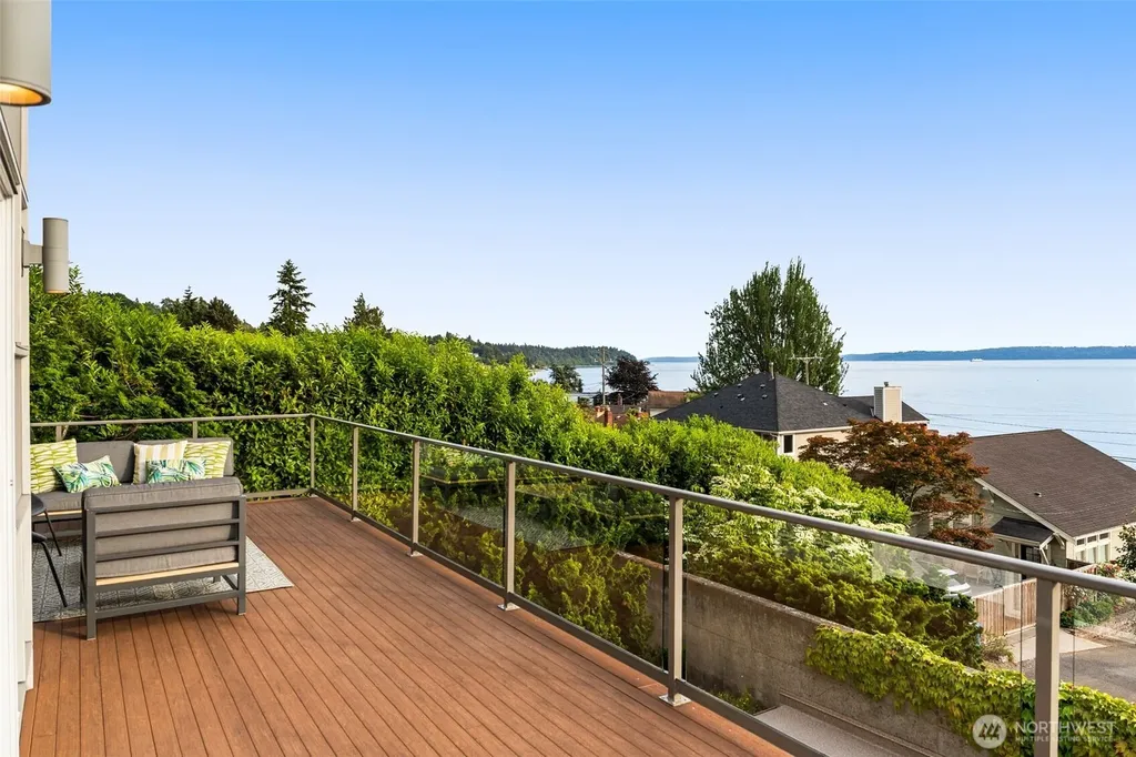 4622 57th Avenue SW Seattle WA 98116