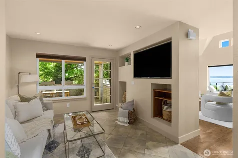 4622 57th Avenue SW Seattle WA 98116
