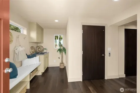 4622 57th Avenue SW Seattle WA 98116
