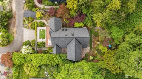4622 57th Avenue SW Seattle WA 98116