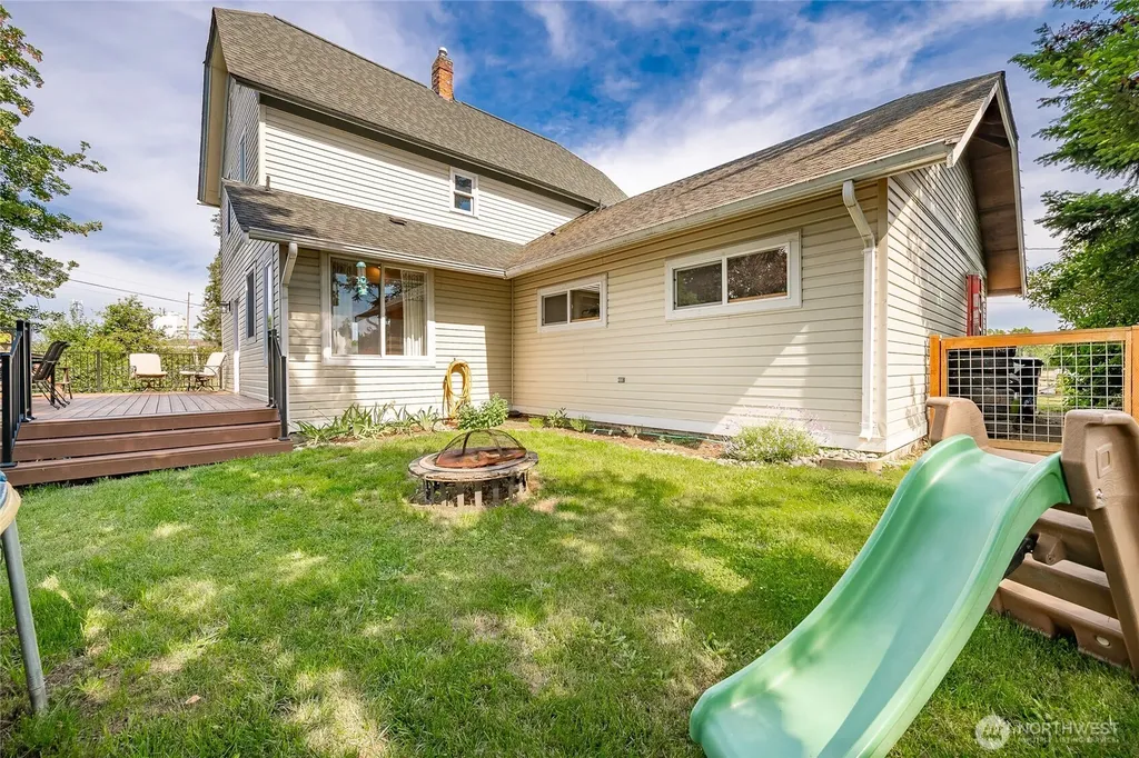 704 Glenning Street Lynden WA 98264