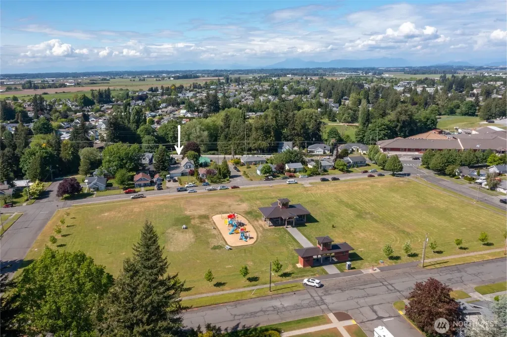 704 Glenning Street Lynden WA 98264