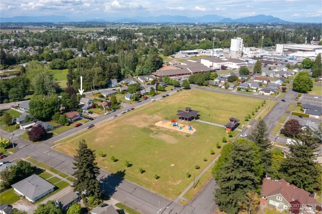 704 Glenning Street Lynden WA 98264