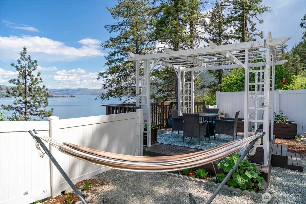 165 Granite Falls Road Chelan WA 98816
