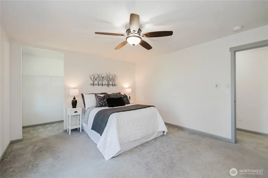 253 E Mountain View Drive Allyn WA 98524