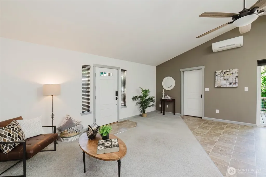 253 E Mountain View Drive Allyn WA 98524