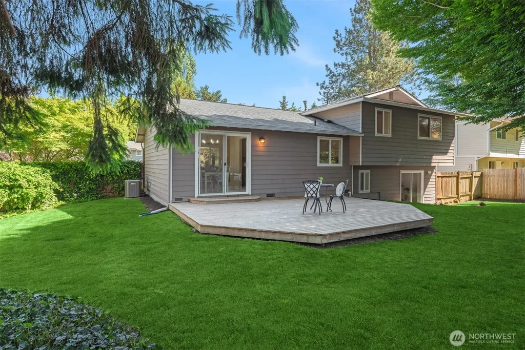 12913 NE 144th Place Kirkland WA 98034