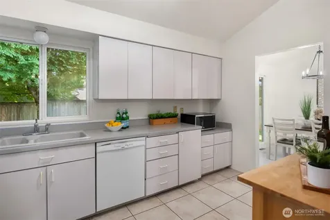 12913 NE 144th Place Kirkland WA 98034