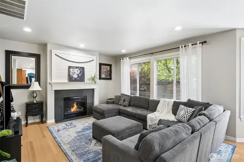 3024 20th Street Pl SW Puyallup WA 98373