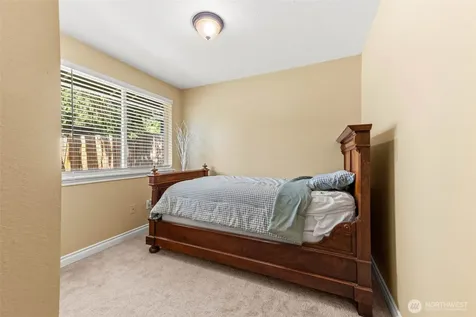 2512 S 361 Street Federal Way WA 98003