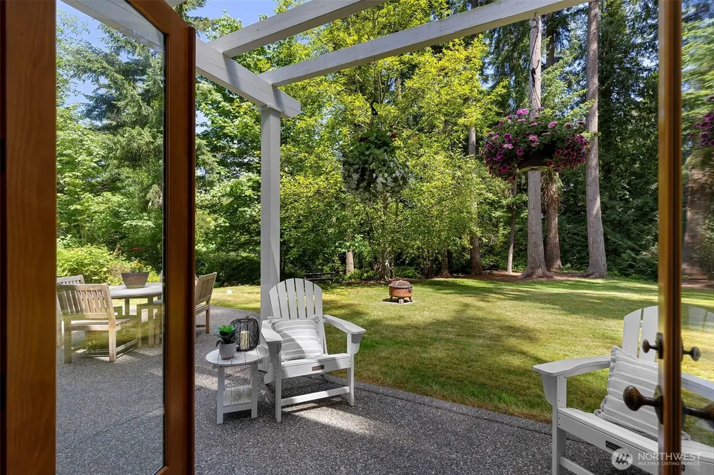 4810 Rose Avenue NE Bainbridge Island WA 98110