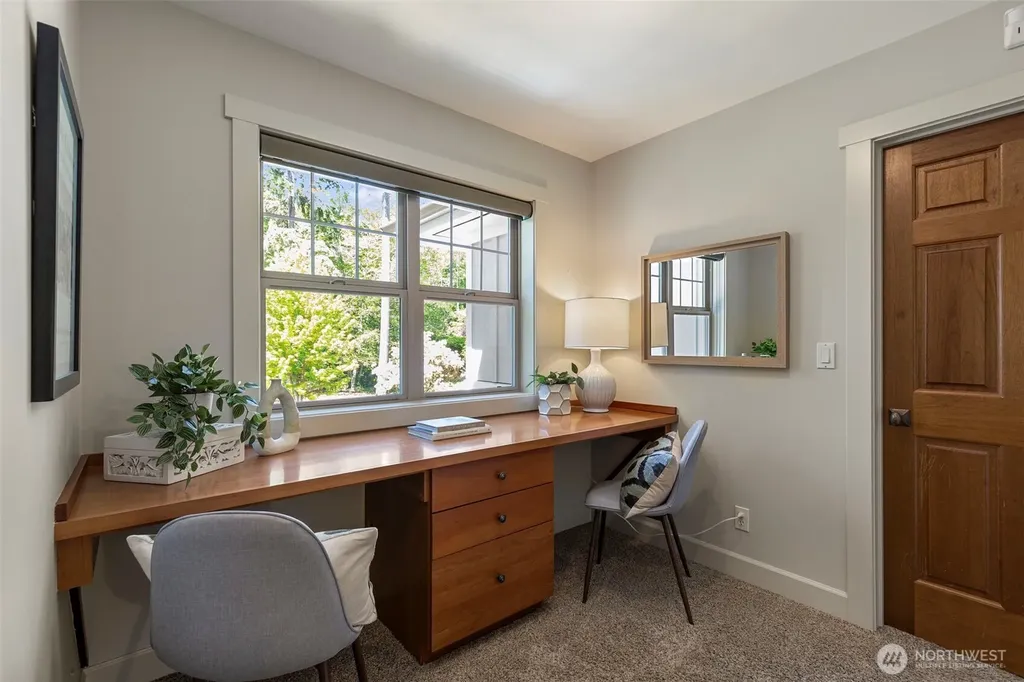 4810 Rose Avenue NE Bainbridge Island WA 98110
