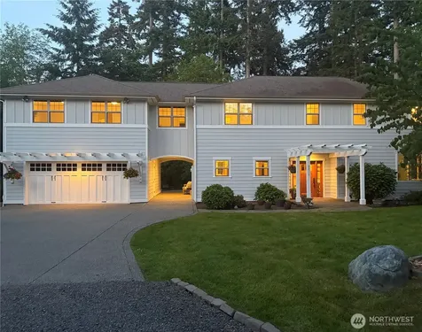 4810 Rose Avenue NE Bainbridge Island WA 98110