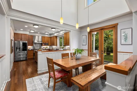 4810 Rose Avenue NE Bainbridge Island WA 98110
