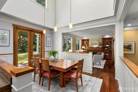 4810 Rose Avenue NE Bainbridge Island WA 98110