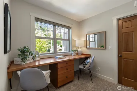 4810 Rose Avenue NE Bainbridge Island WA 98110