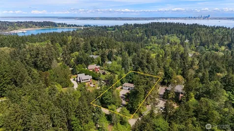 4810 Rose Avenue NE Bainbridge Island WA 98110