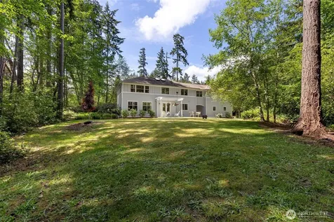 4810 Rose Avenue NE Bainbridge Island WA 98110