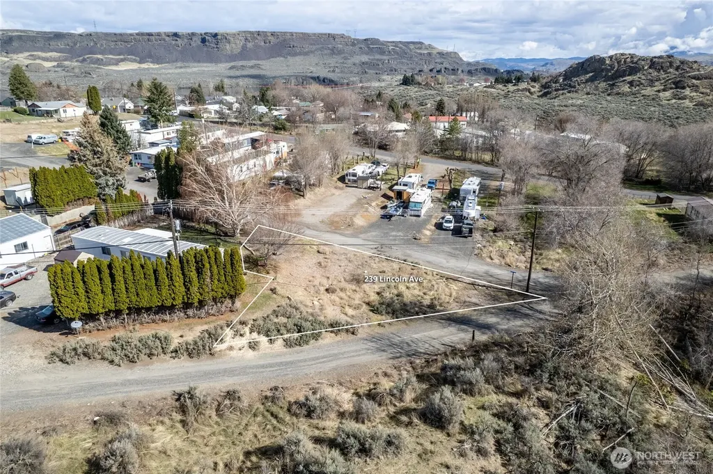 239 Lincoln Avenue Electric City WA 99123