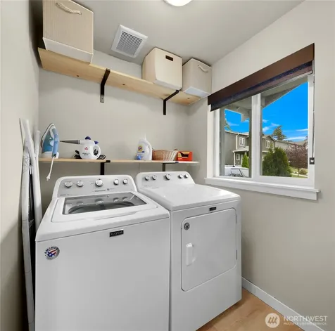1911 SW Cooper Way Oak Harbor WA 98277