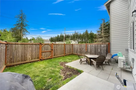 1911 SW Cooper Way Oak Harbor WA 98277