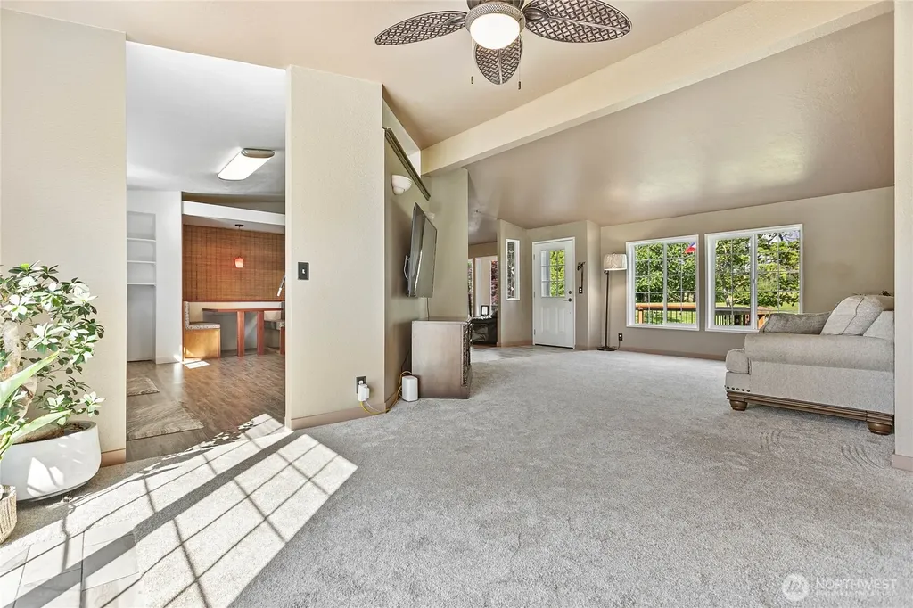 5375 Starry Road Bellingham WA 98226