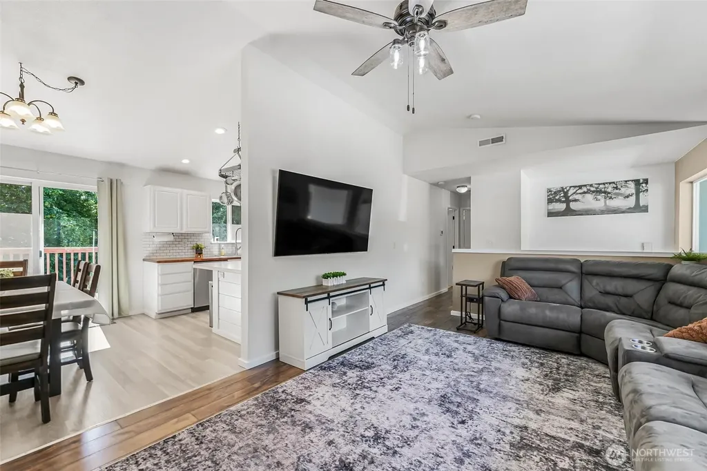 11502 205th Ave E Bonney Lake WA 98391