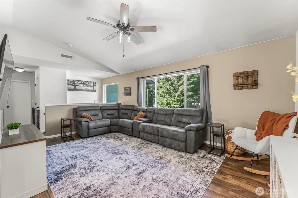11502 205th Ave E Bonney Lake WA 98391