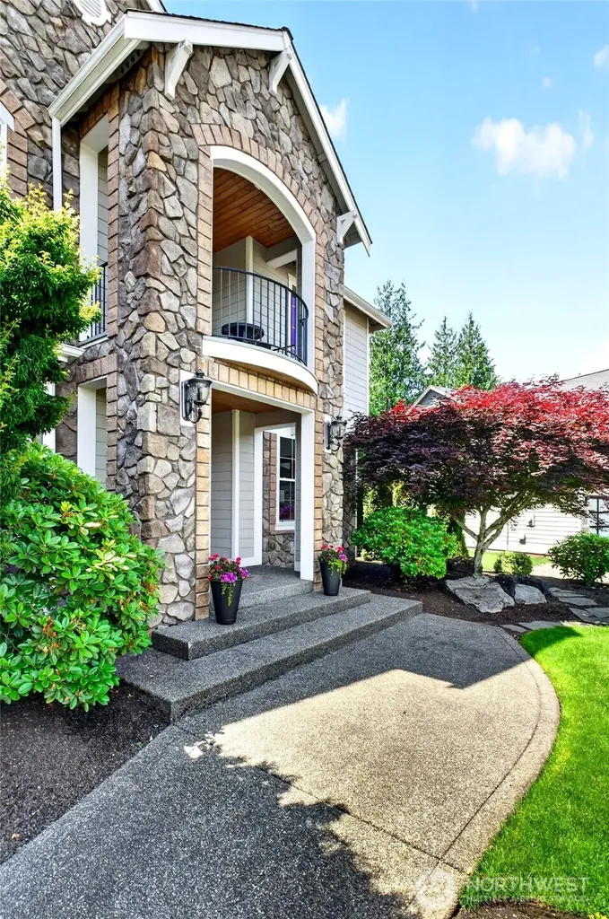 897 Spaulding Circle Buckley WA 98321