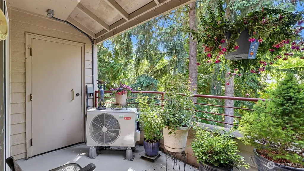 1750 152nd Avenue NE Bellevue WA 98007