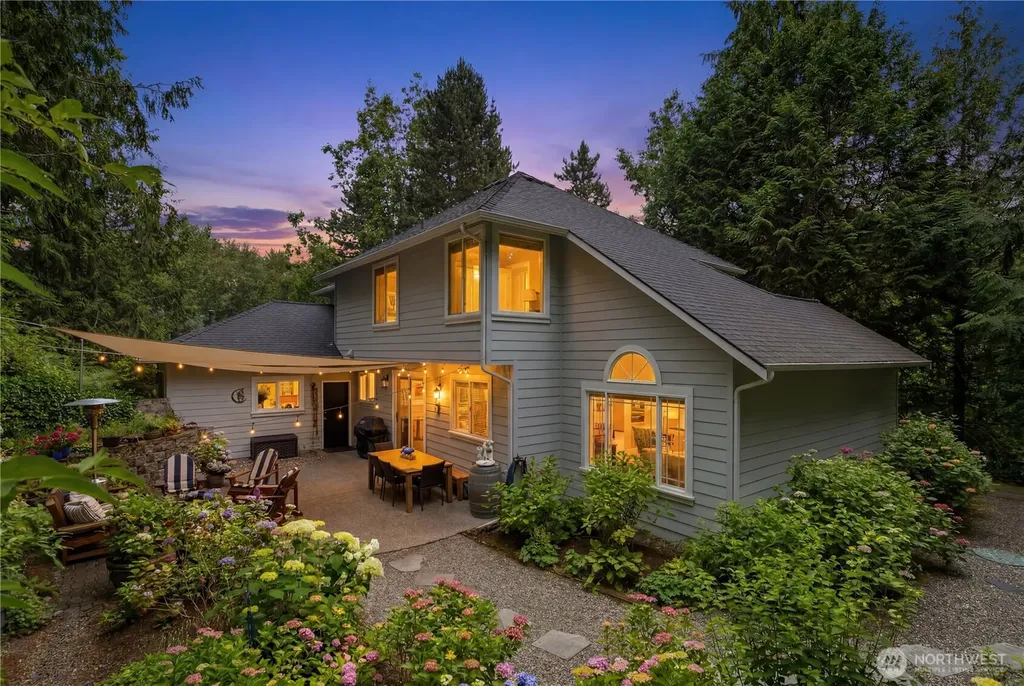 27621 NE Quail Creek Drive Redmond WA 98053