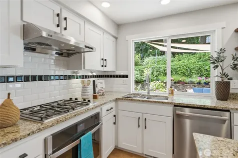 27621 NE Quail Creek Drive Redmond WA 98053
